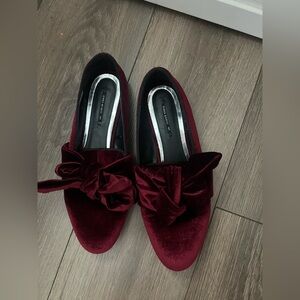 EUC ZARA BURGUNDY VELVET FLATS LOAFERS SHOES W BOW